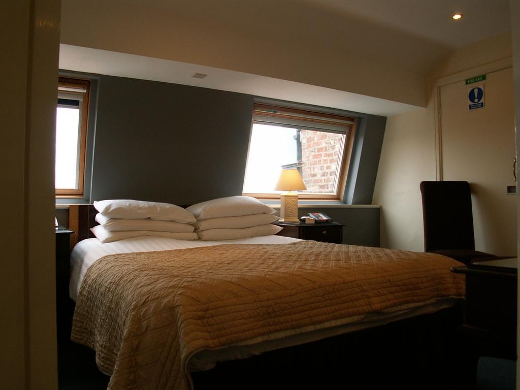 Heworth Court Hotel York Esterno foto