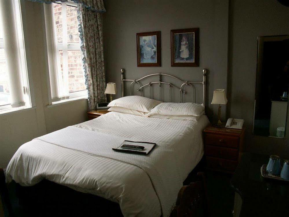 Heworth Court Hotel York Esterno foto